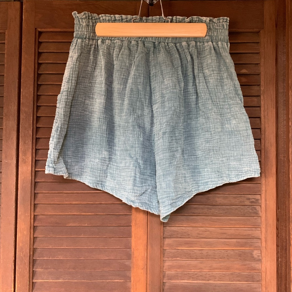 Women's Pale Blue Gauze Shorts